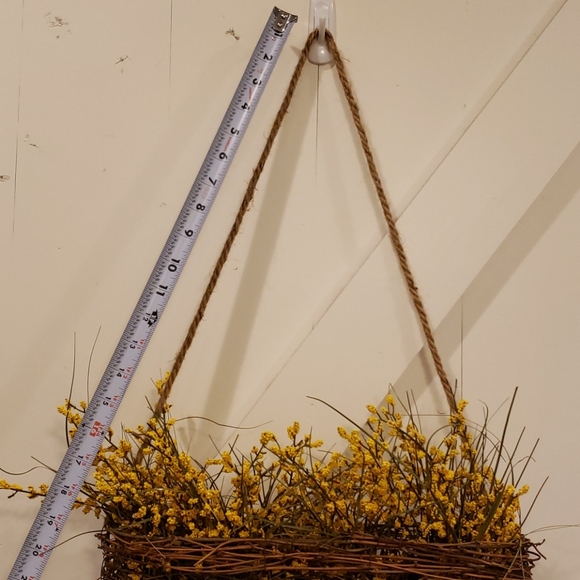 Farmhouse Wicker Floral Hanging Basket - Picture 5 of 7